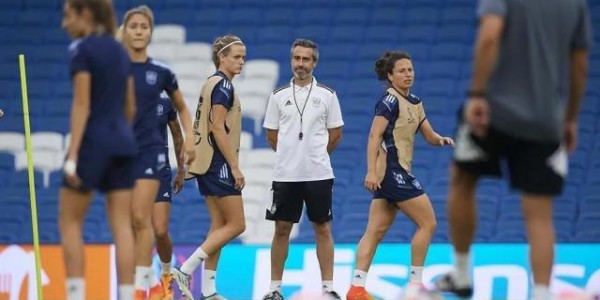 万博体育登录-西班牙女足“邮件门”争议仍未解！国家队被迫换代？