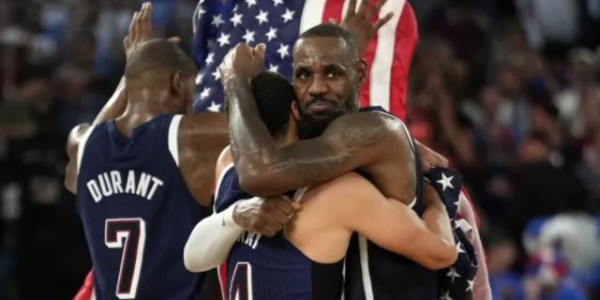 万博体育app-詹姆斯：和库里合作梦寐以求 不知未来是否有机会