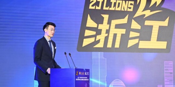 万博体育官方网站-【观察】双杀辽宁展现竞争力 广厦冲冠就在本赛季？